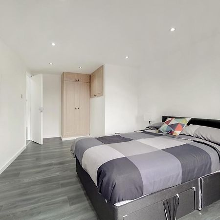 Lovely 4 Bed Apartment Perfect For Families! London Eksteriør billede